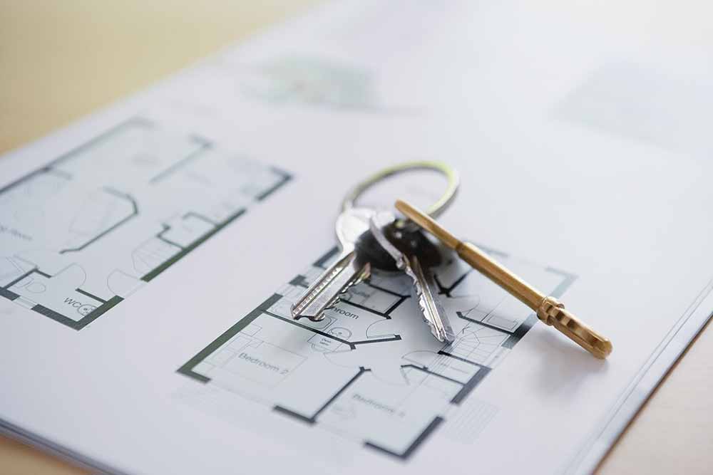 apartment rental house keys and floorplans