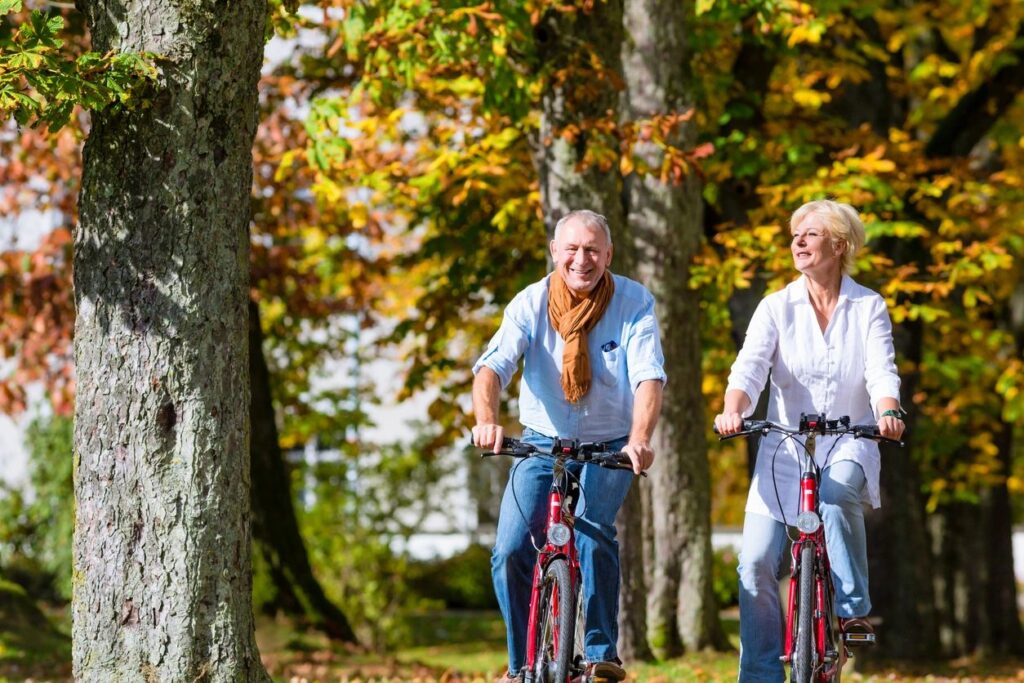 Maintain an active lifestyle with flexible maintenance free living at Redwood.